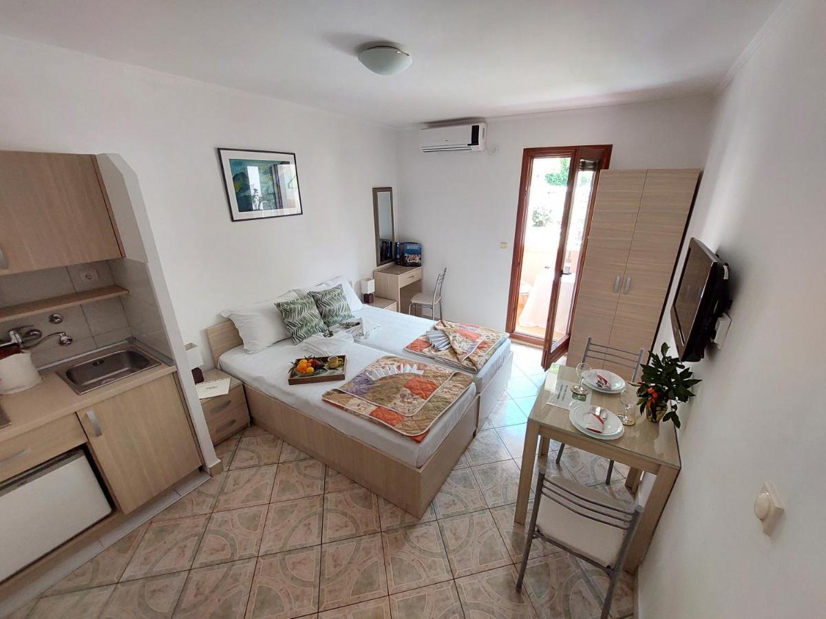 Apartmani Dalex Budva Exterior photo