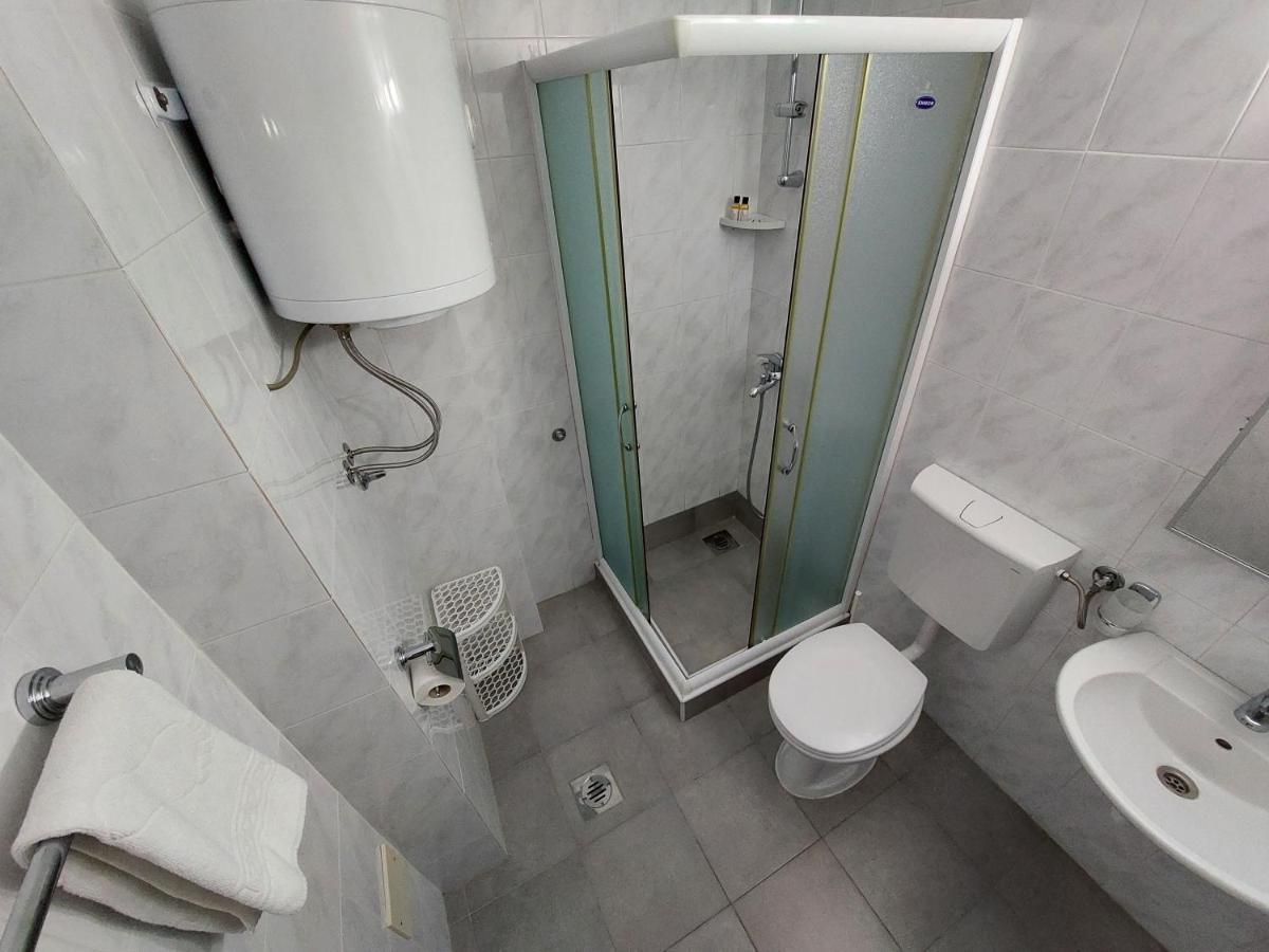 Apartmani Dalex Budva Exterior photo